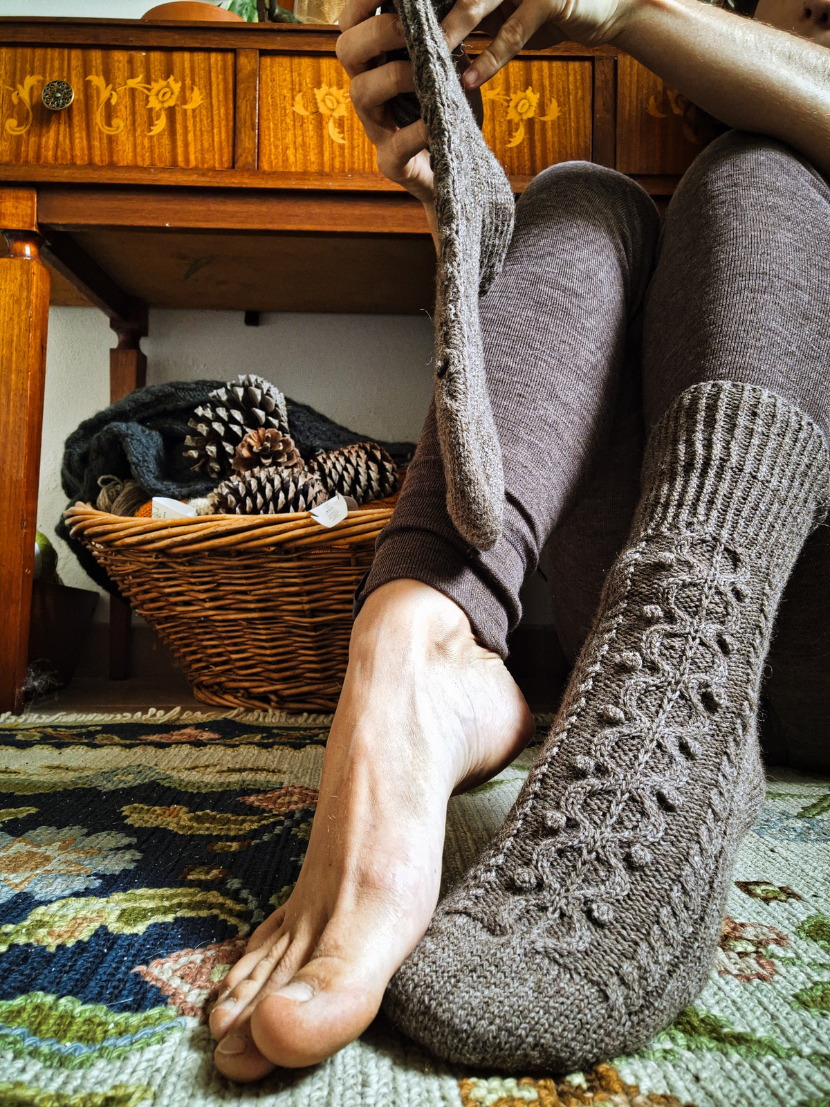 MEANDER SOCKS