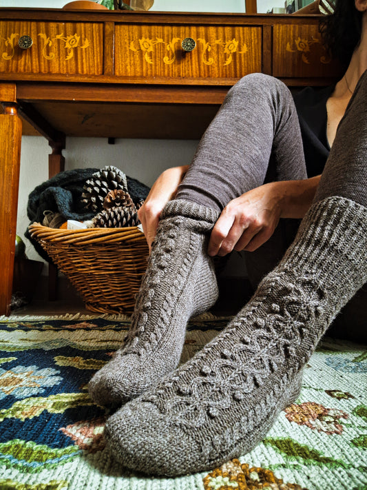 MEANDER SOCKS