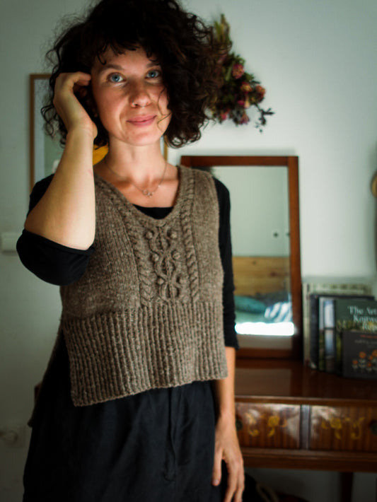 MEANDER VEST