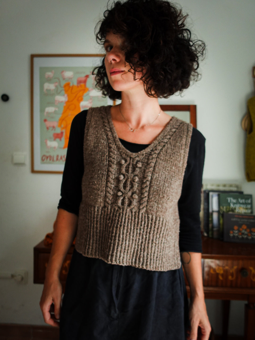 MEANDER VEST