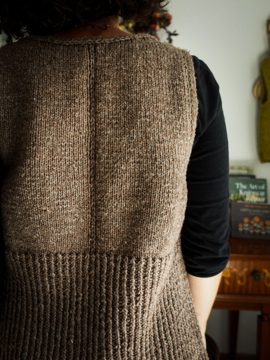 MEANDER VEST