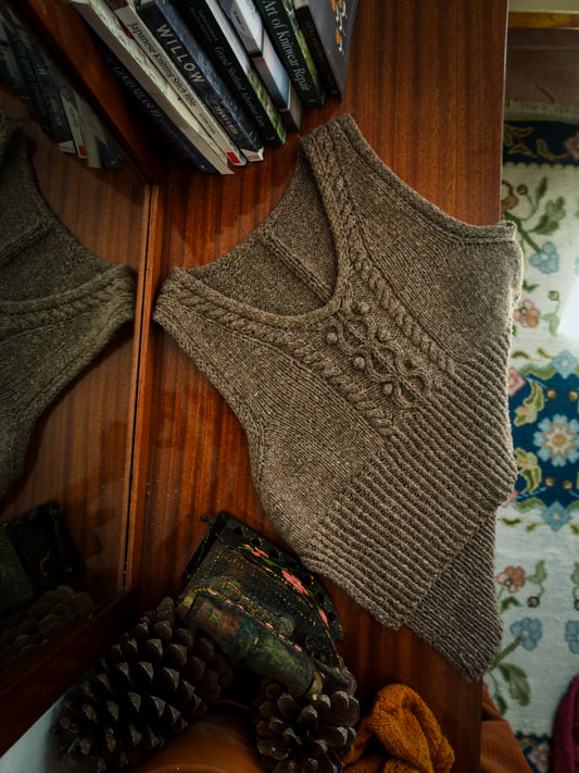 MEANDER VEST