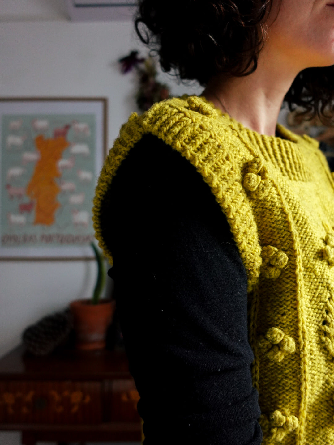 KYTICE VEST