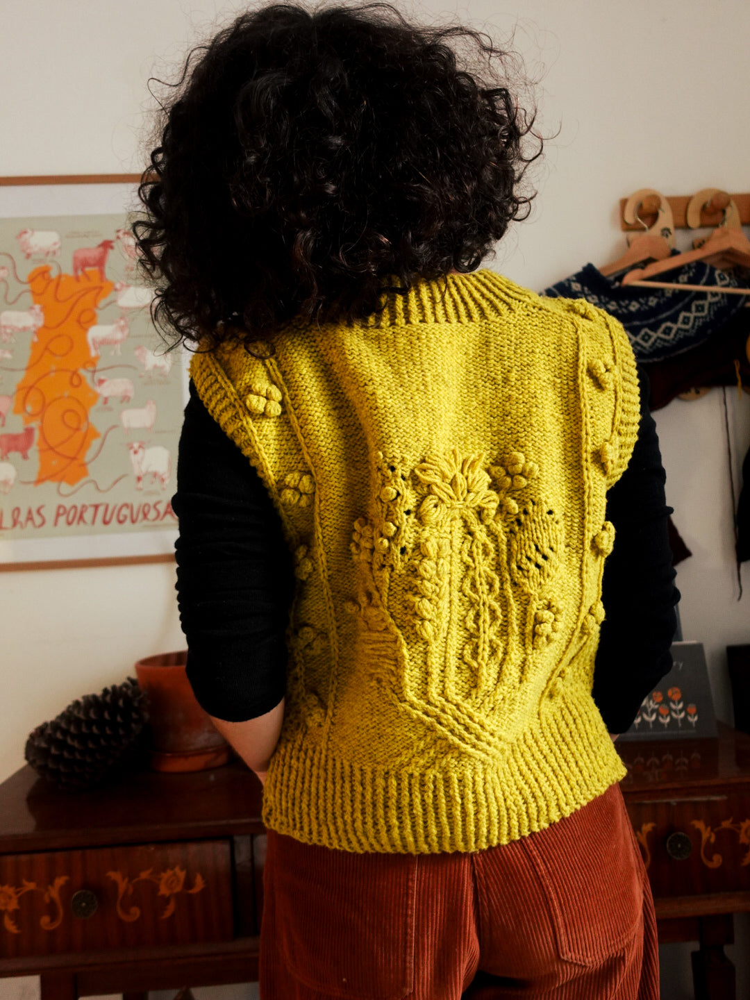 KYTICE VEST