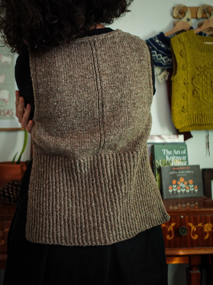 MEANDER VEST
