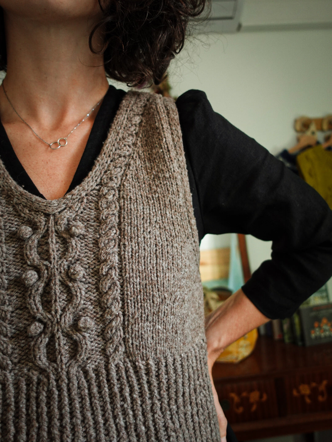 MEANDER VEST